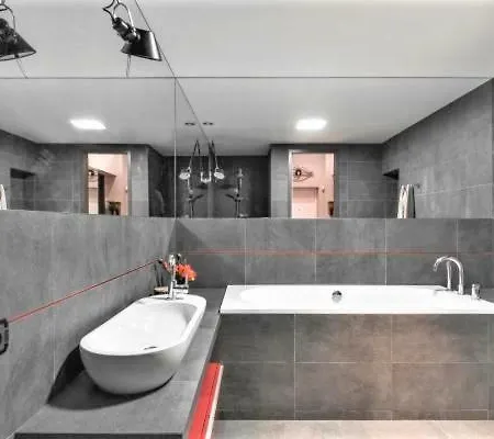 Art House Free Parking Balcony Two Bedrooms Fireplace Διαμέρισμα *