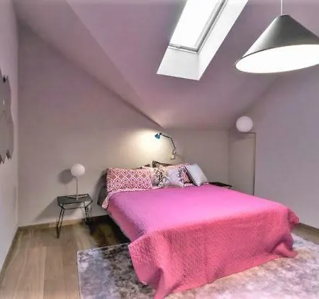 Art House Free Parking Balcony Two Bedrooms Fireplace *